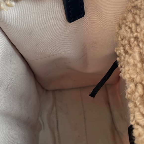 Marc Jacobs ‘The Tote Bag’ Cream Sherpa - Picture 12 of 12